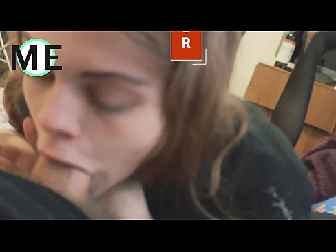 ❤️ Họng tinh ranh, ống quần rách và gót rách rất vui được gặp Fuck video  tại chúng tôi  ❤